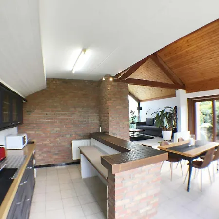 Maison, Parking Et Jardin, Entre Lille Et Tournai Hébergement de vacances Estaimpuis