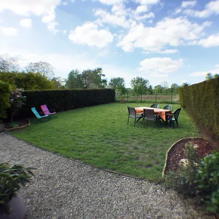 Maison, Parking Et Jardin, Entre Lille Et Tournai Hébergement de vacances Estaimpuis