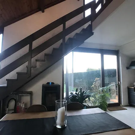 Dom wakacyjny Maison, Parking Et Jardin, Entre Lille Et Tournai *