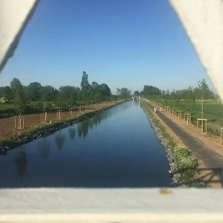 Hébergement de vacances Maison, Parking Et Jardin, Entre Lille Et Tournai