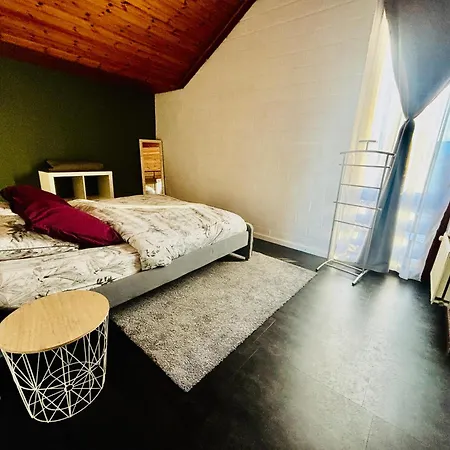 Holiday home Maison, Parking Et Jardin, Entre Lille Et Tournai Estaimpuis